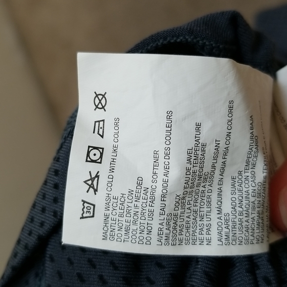 New Balance 1/2 zip running top - Picture 9 of 9